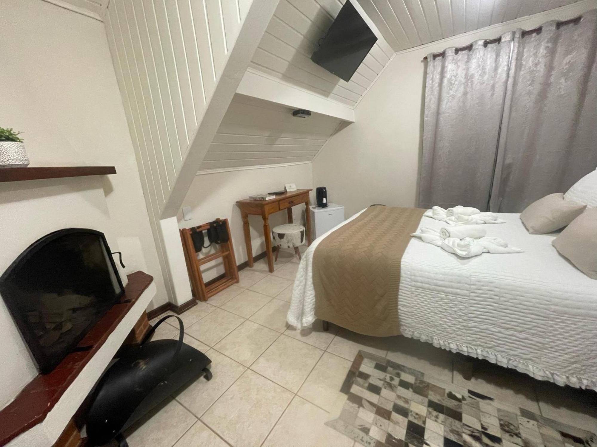 Flor De Lua Monte Hotel